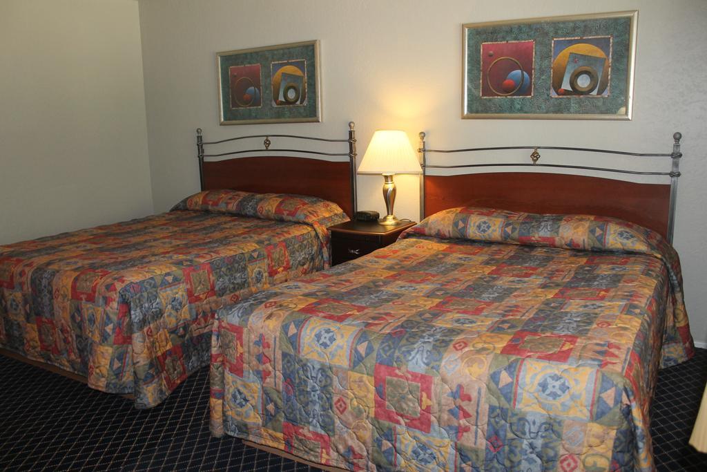 Golden Chain Motel แกรสแวลลีย์ ภายนอก รูปภาพ
