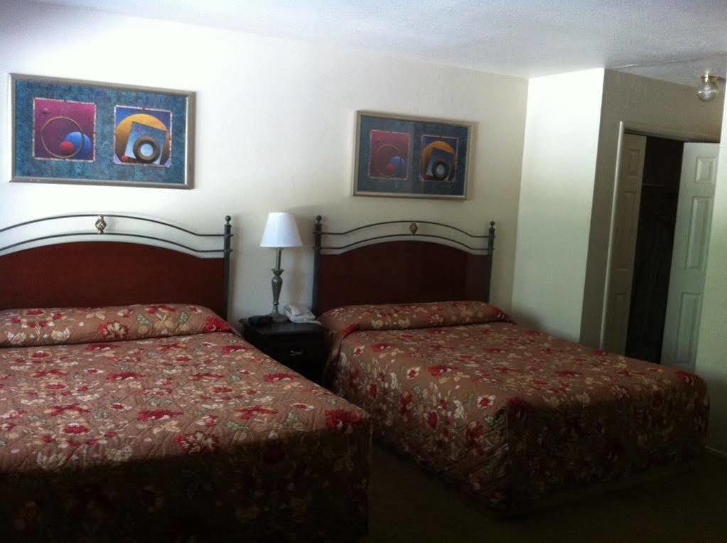 Golden Chain Motel แกรสแวลลีย์ ภายนอก รูปภาพ